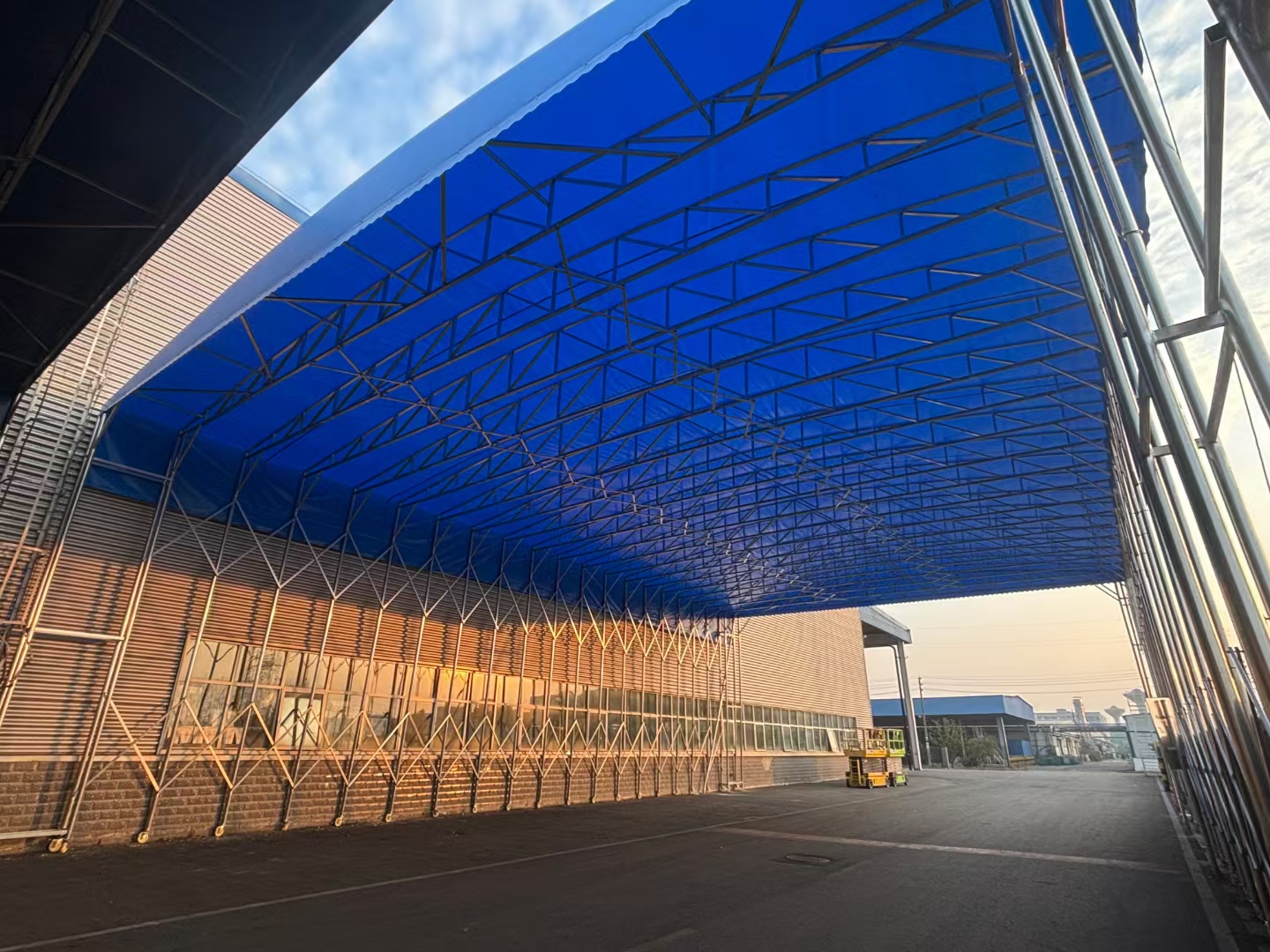 手动推拉雨棚 (9).jpg