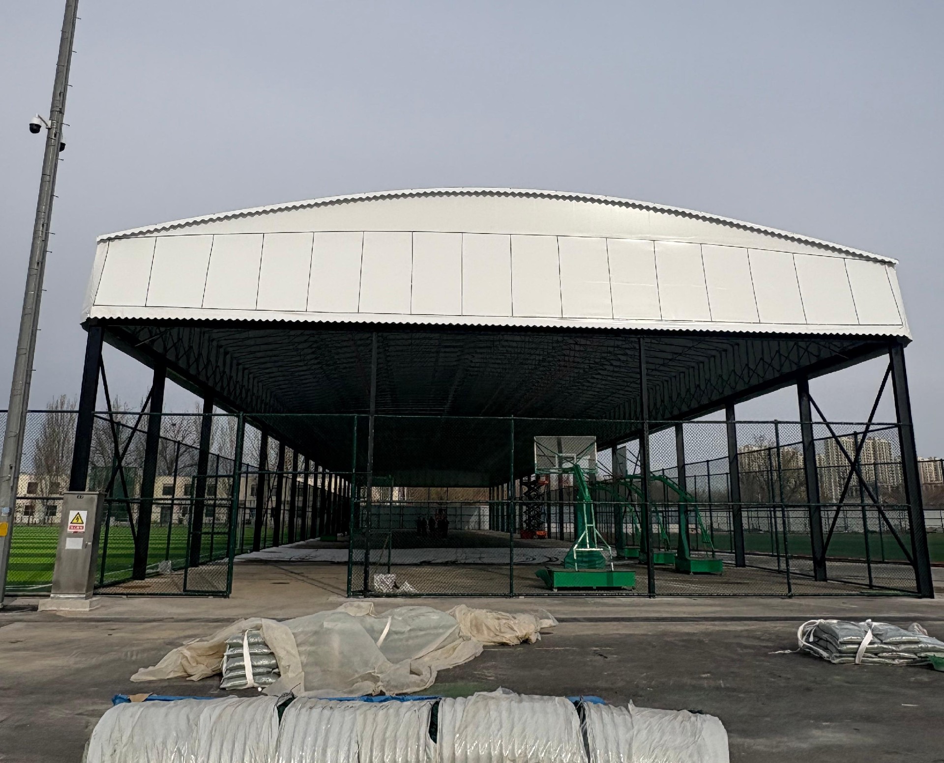 球场雨棚2.jpg